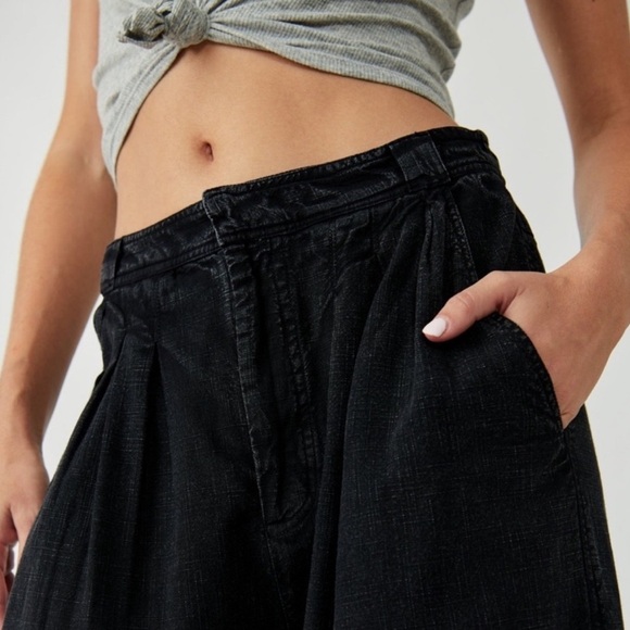 Free People Lotta Love Pleated Wide Leg Pants Black - Picture 3 of 6